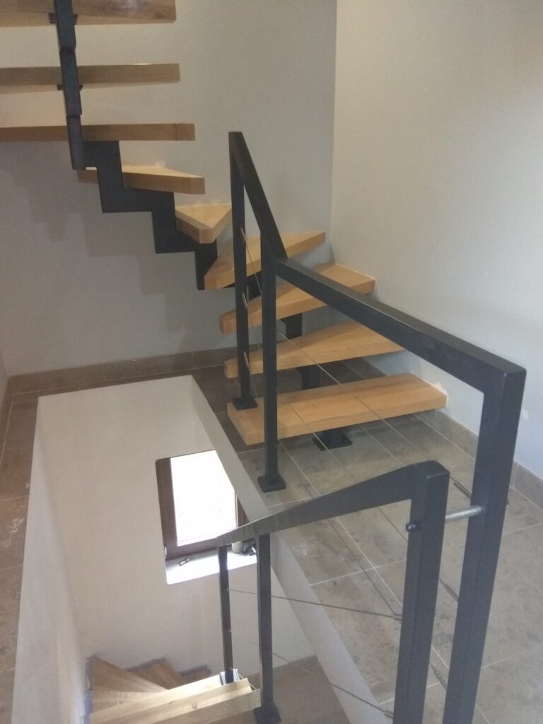 Open-riser stairs