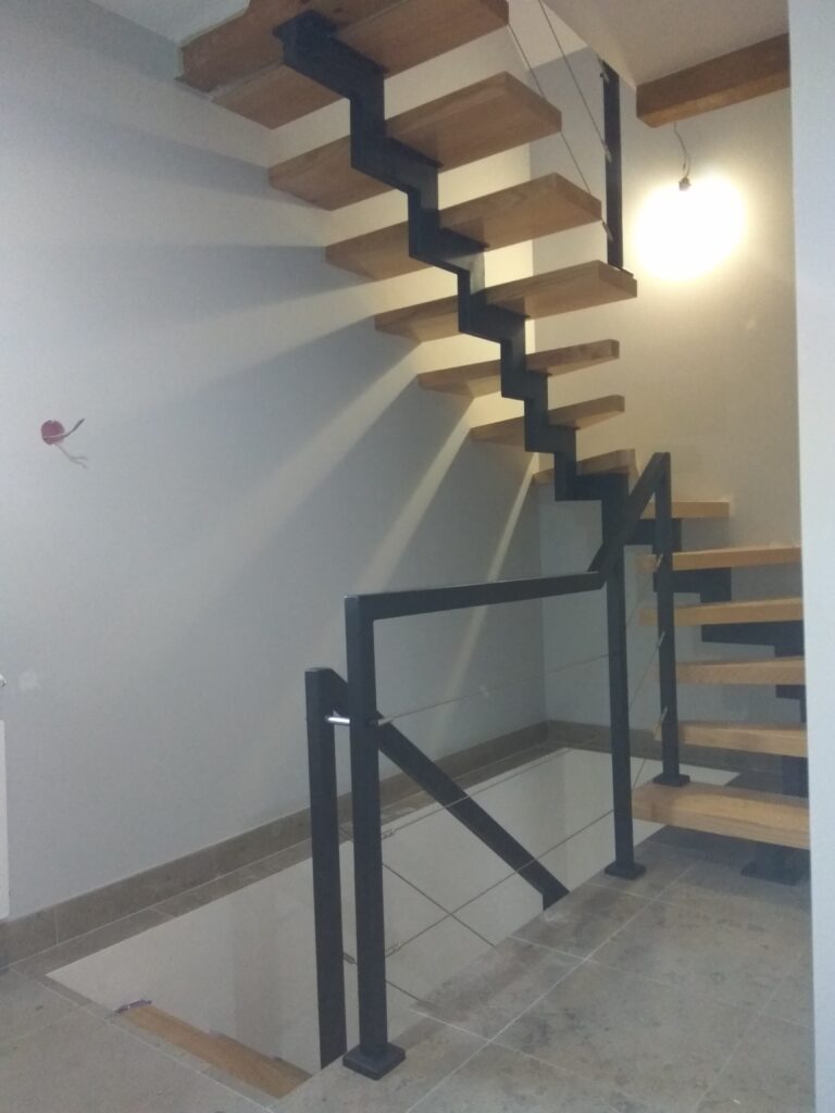 Open-riser stairs