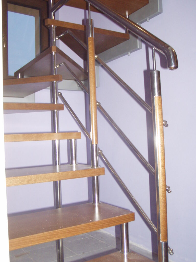 Open-riser stairs
