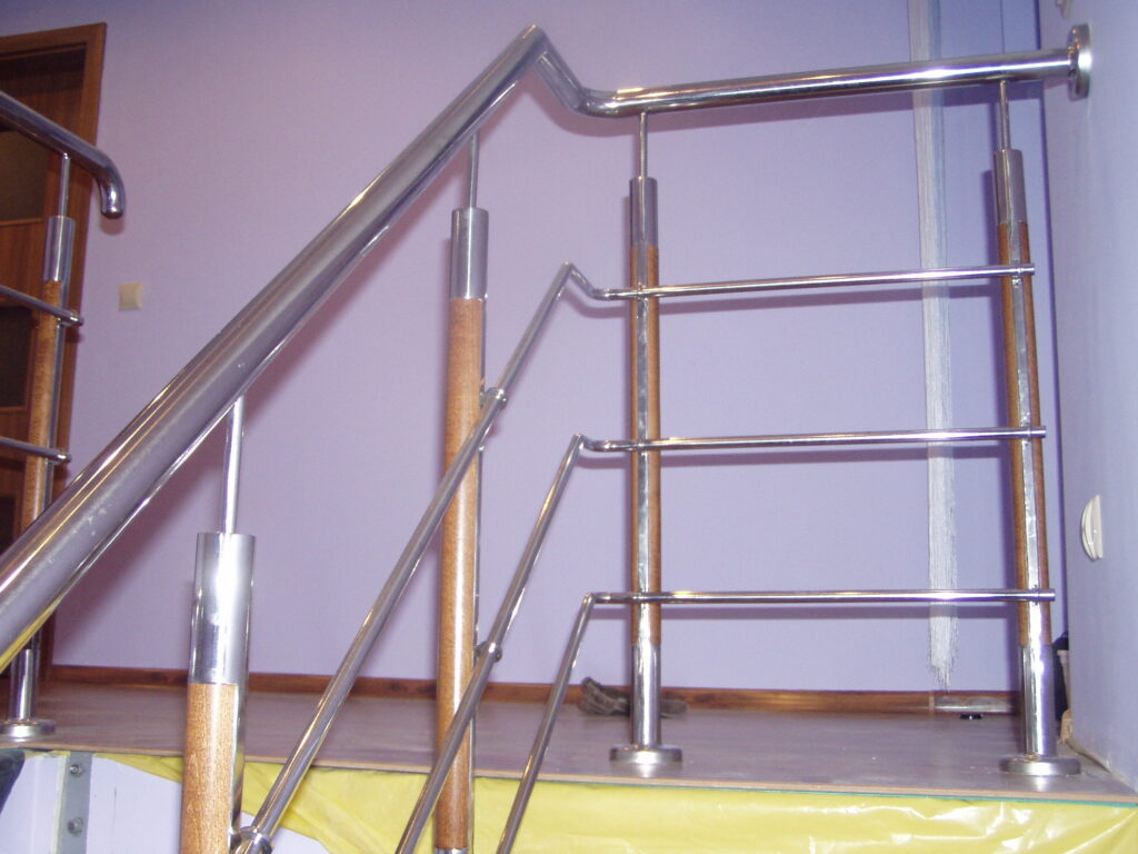 Open-riser stairs